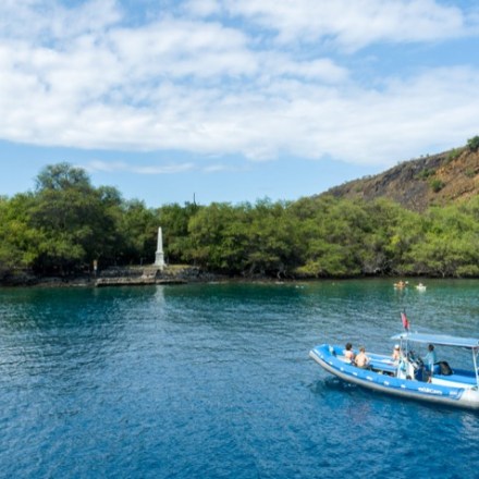 a small boat in a body of water