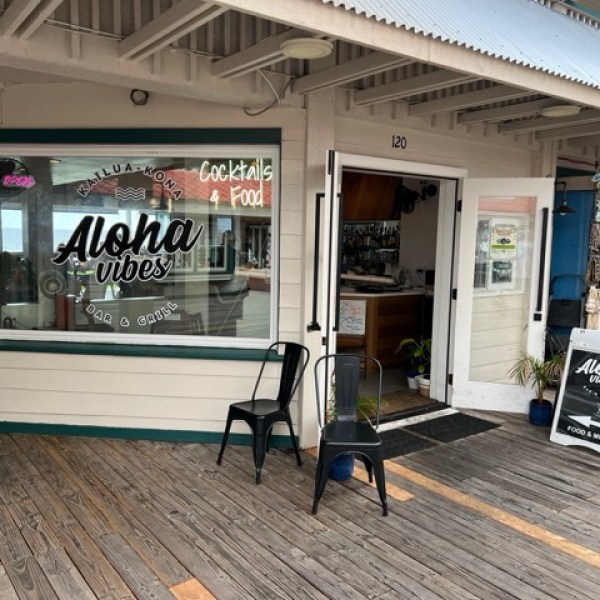 entrance to aloha vibes restaurant